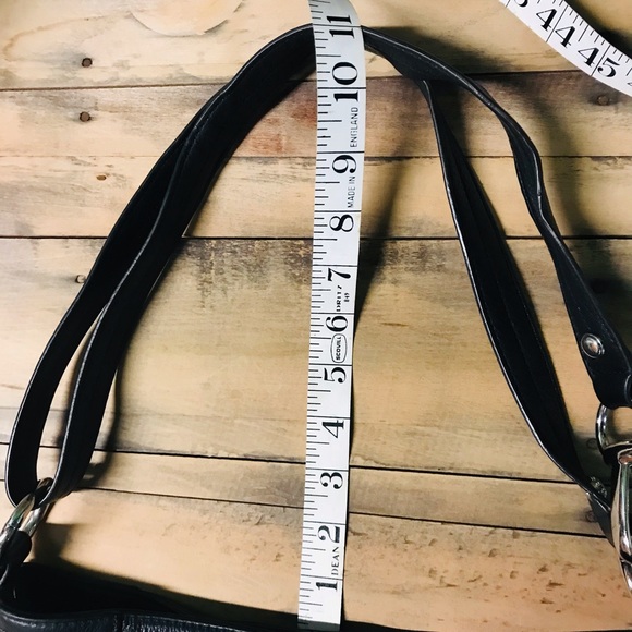 B Makowsky Black Leather & Silver Stud Crossbody. - Picture 8 of 16